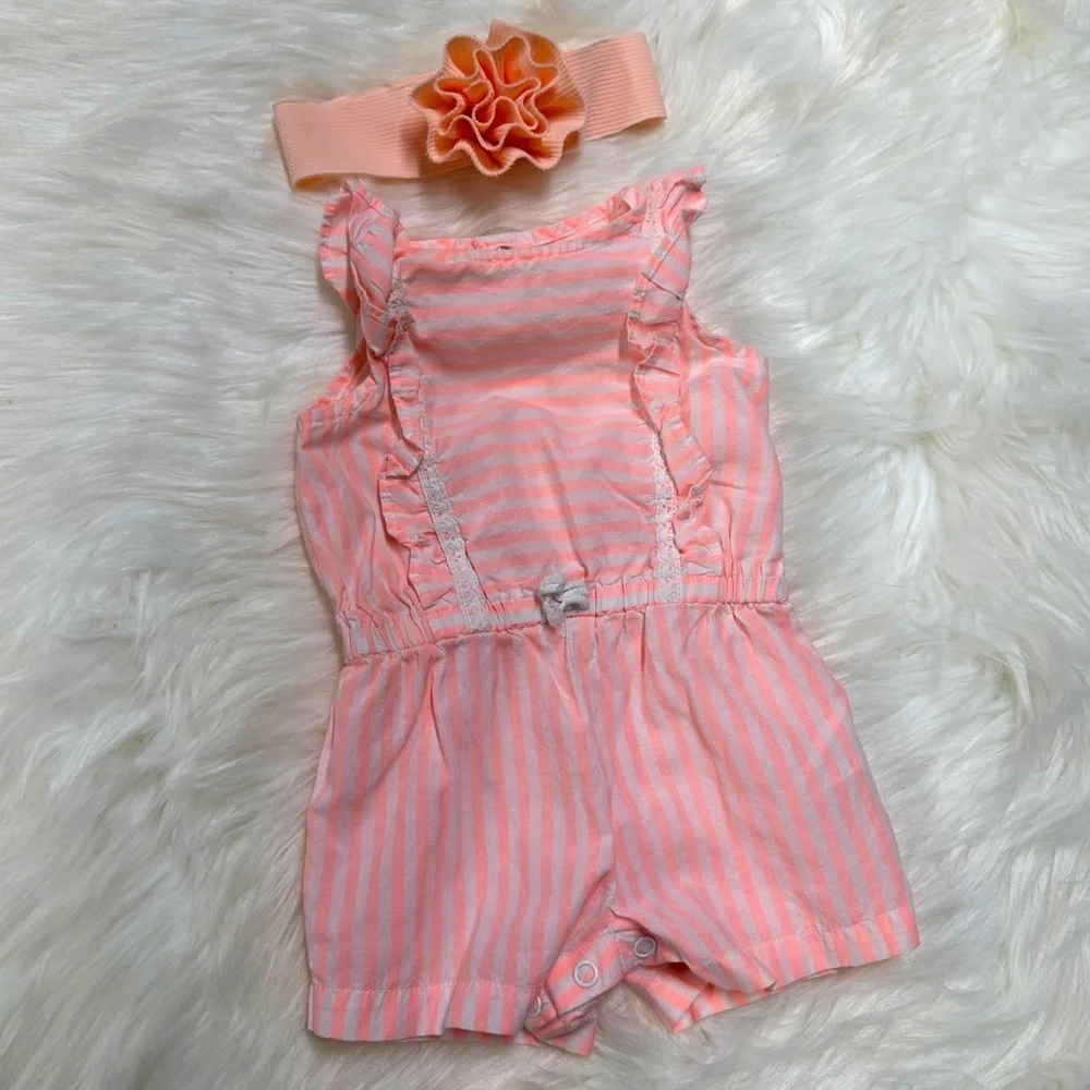 5/$30 Carter’s 0-3m Baby Girl Romper & headpiece​